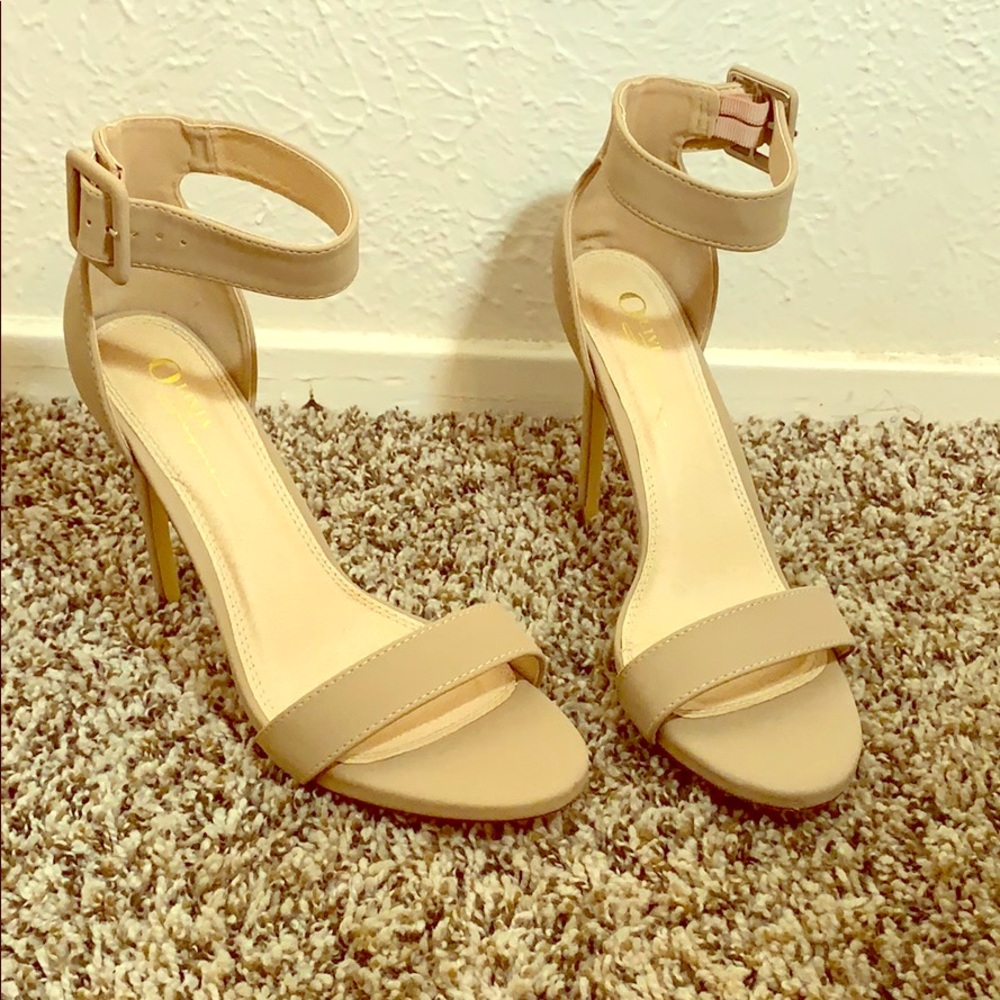 Nude strap women’s heel